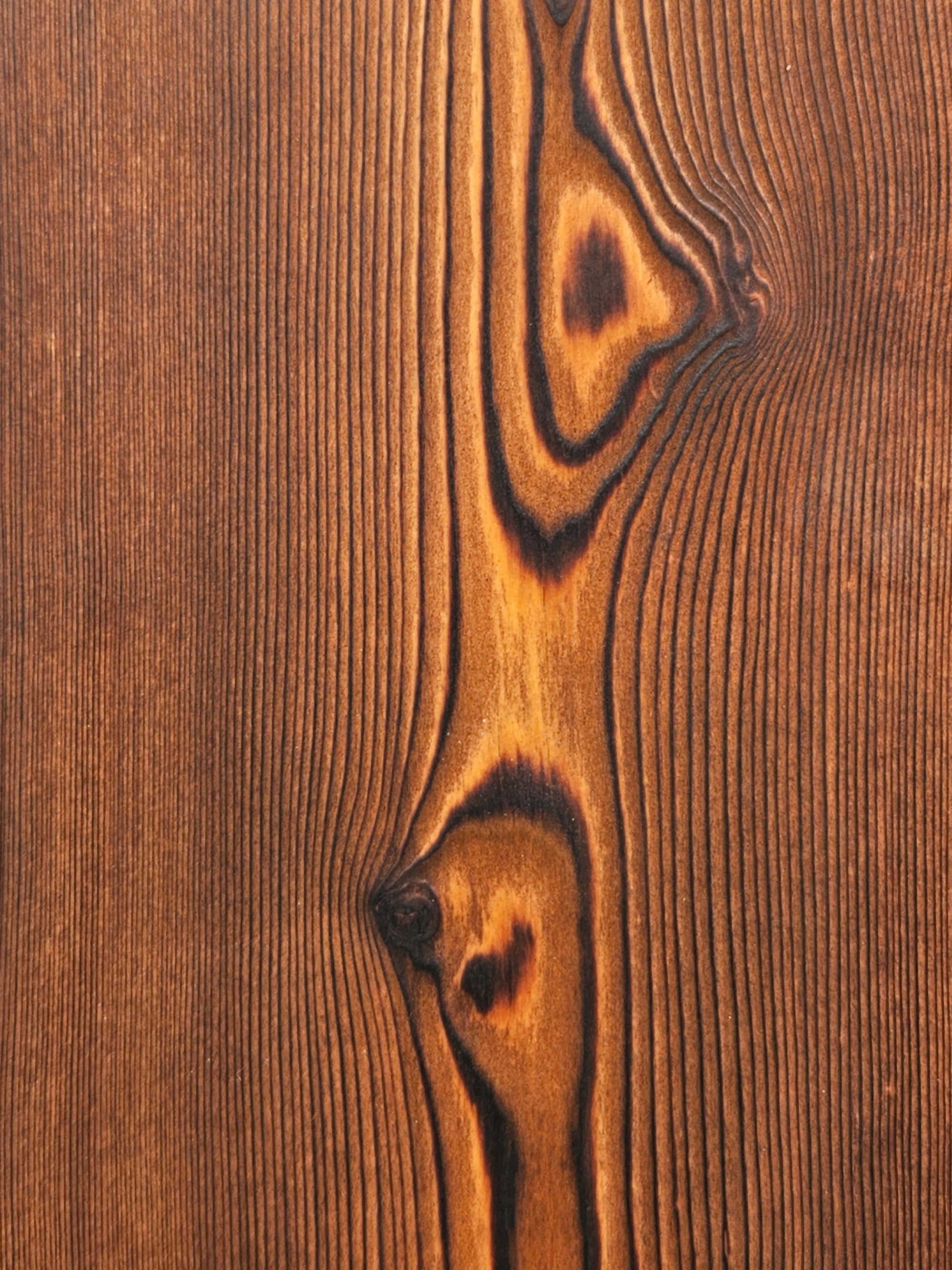 Brett (gebürstet + gebrannt) – Teak