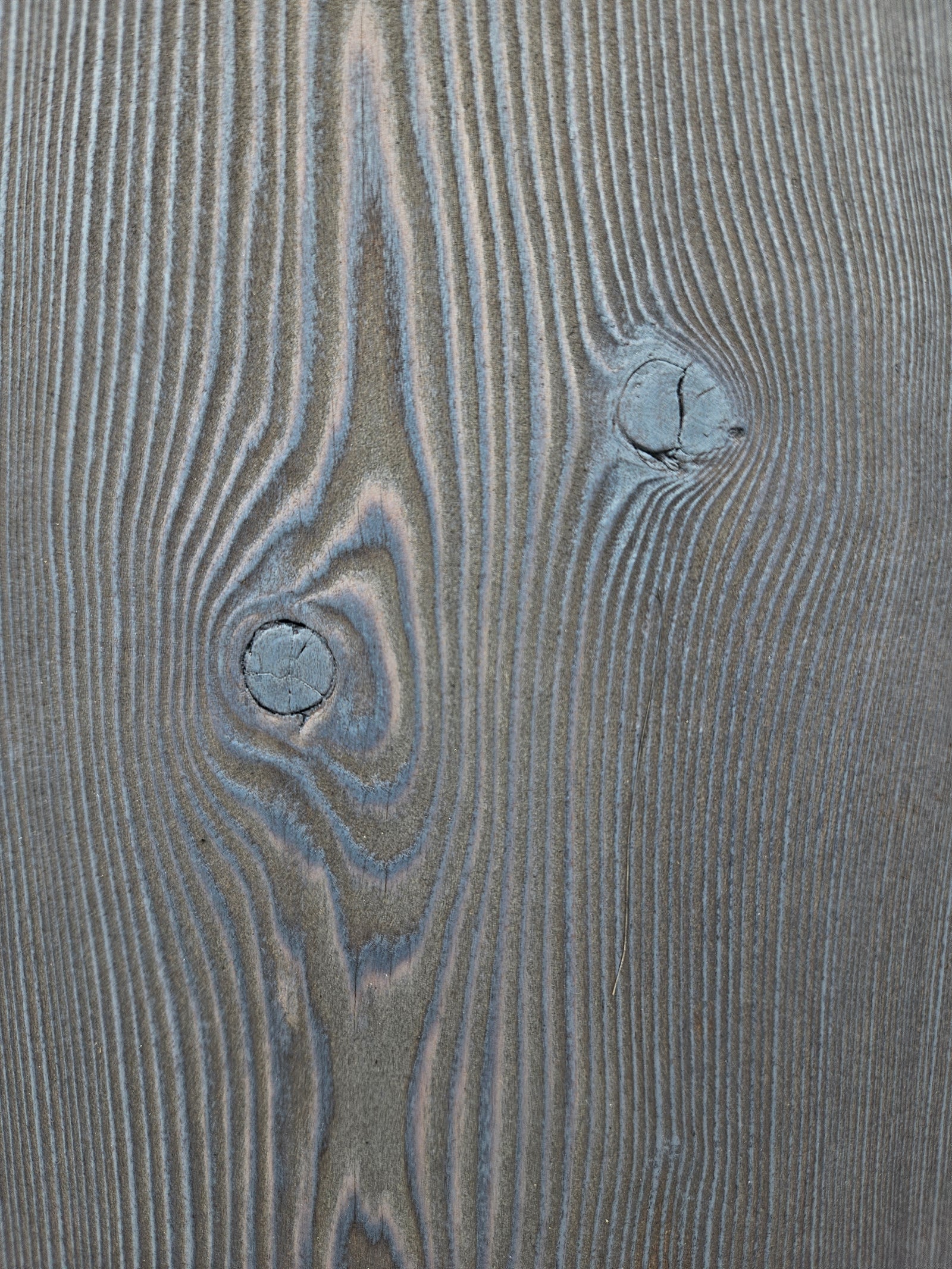 Brett (gebürstet + gebrannt) – grau