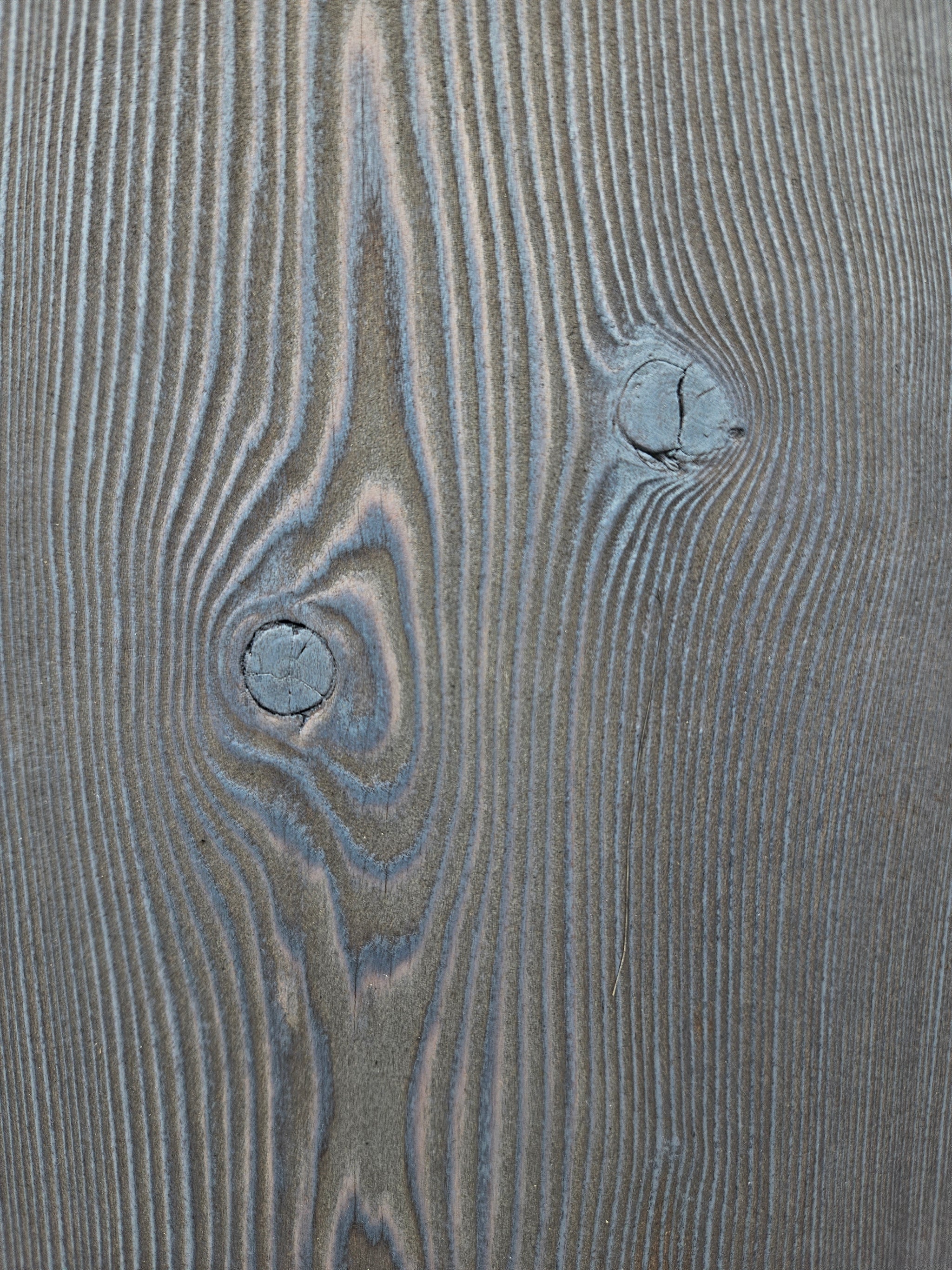 Brett (gebürstet + gebrannt) – grau