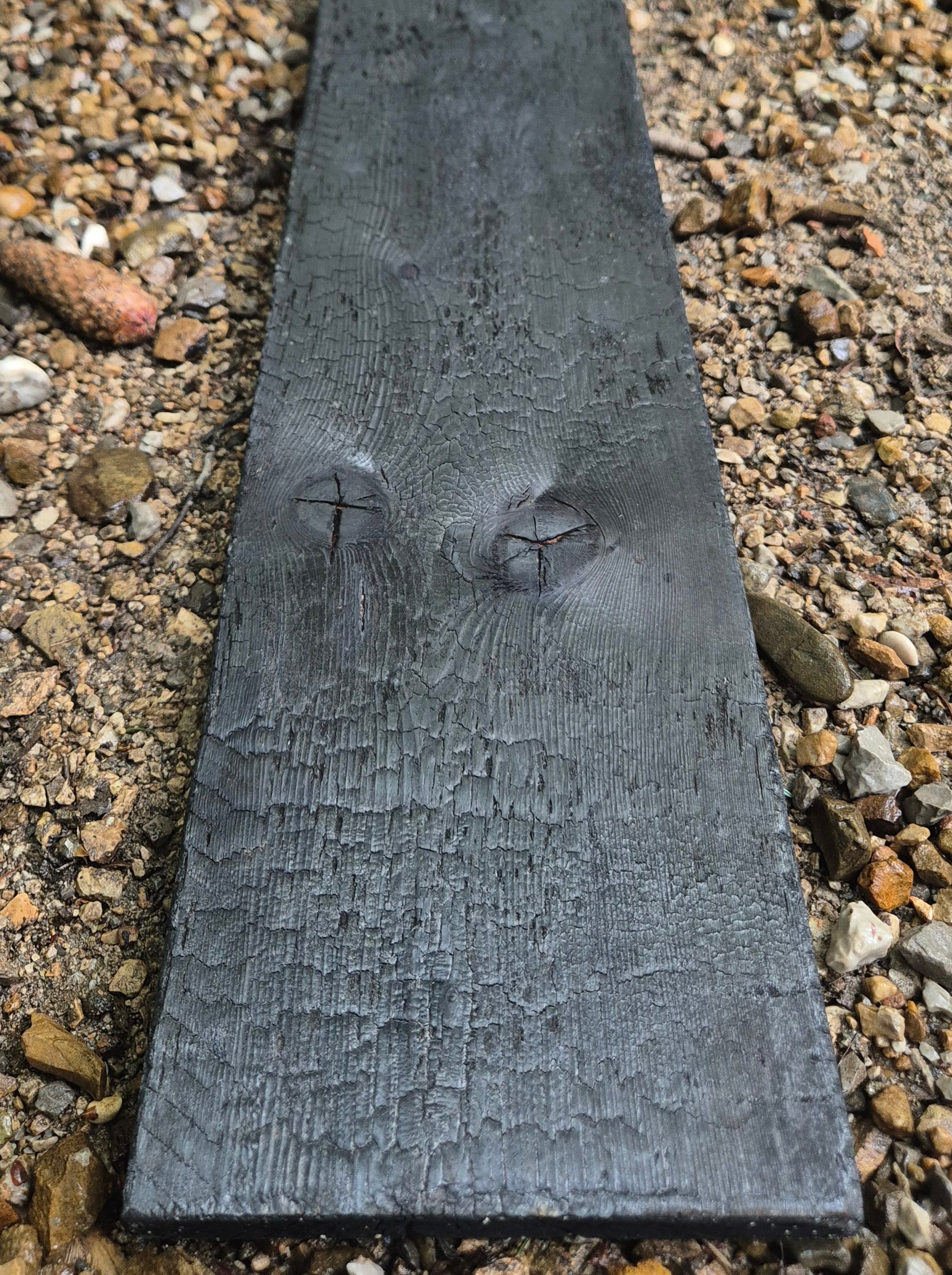 Brett (gebürstet + verkohlt) – doppelt gebrannt